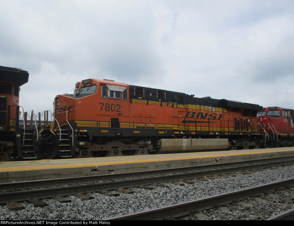 BNSF 7802